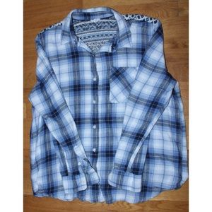 comfy blue flannel w/ knit back shoulder design